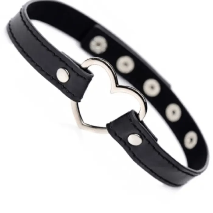 XR Brands Anal Dark Heart Chrome Heart Choker Black